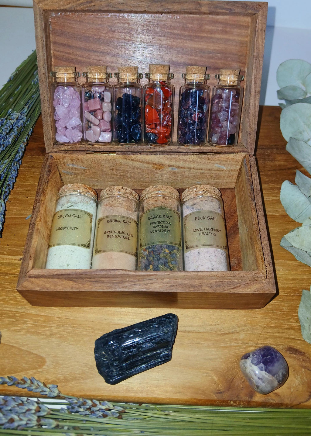 Goddess Carved Wooden Box: Wiccan Altar Tarot Storage (4x6 inches)