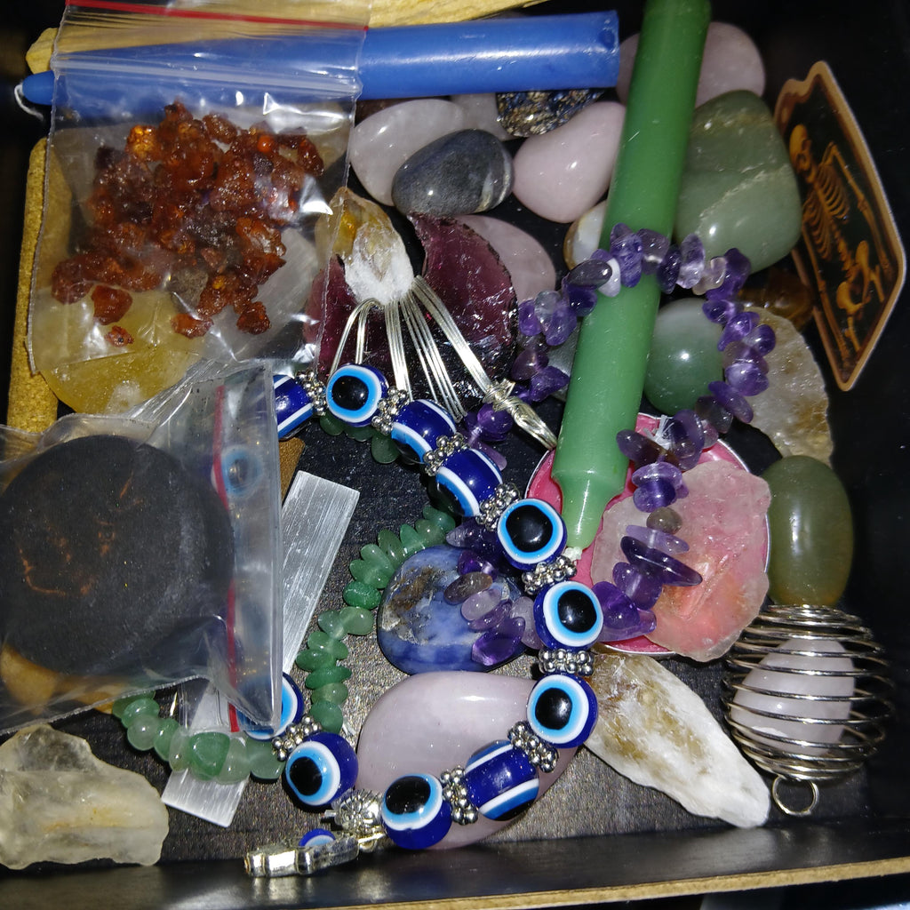 Witch Mystery Scoop: Crystals, Herbs, Charms, & Witchfetti