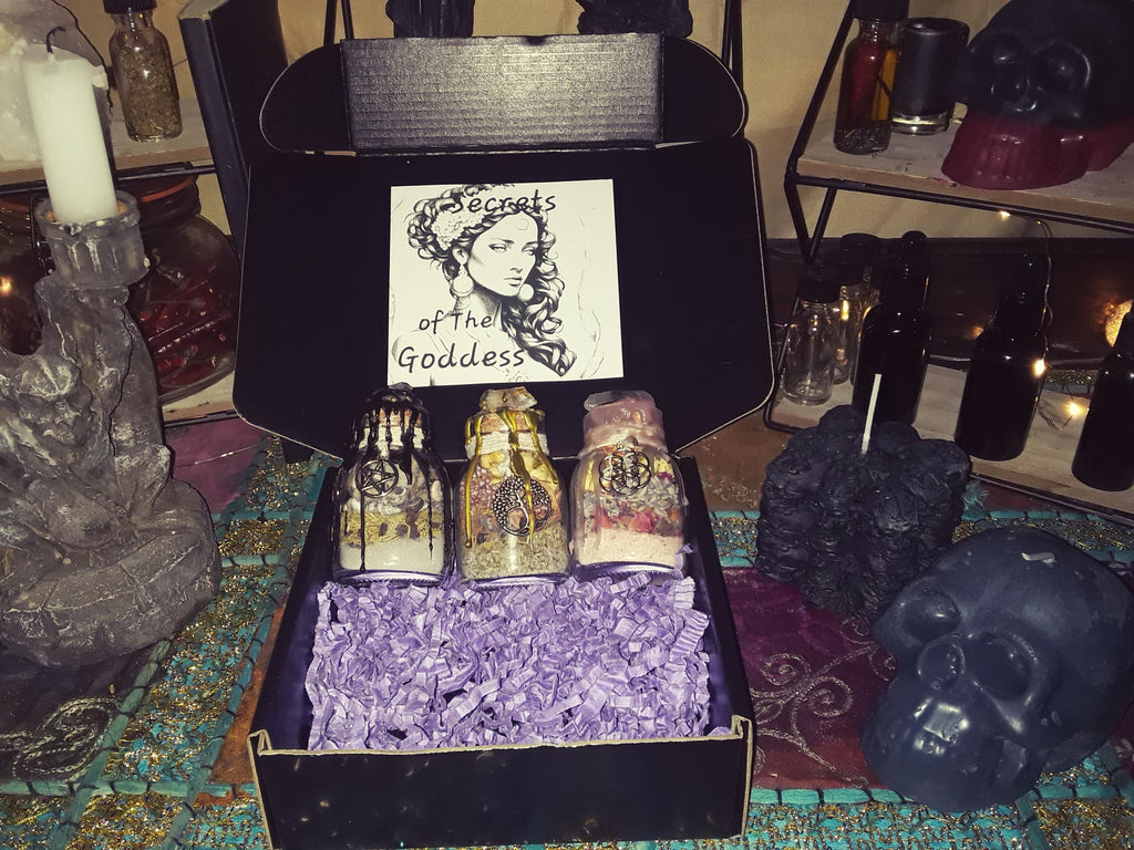 Handmade Witch Bottle: Protection, Prosperity, Blessing - Wiccan Spell Kit