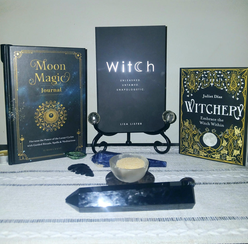 Witchcraft Books: Witch, Witchery, Moon Magic Journal