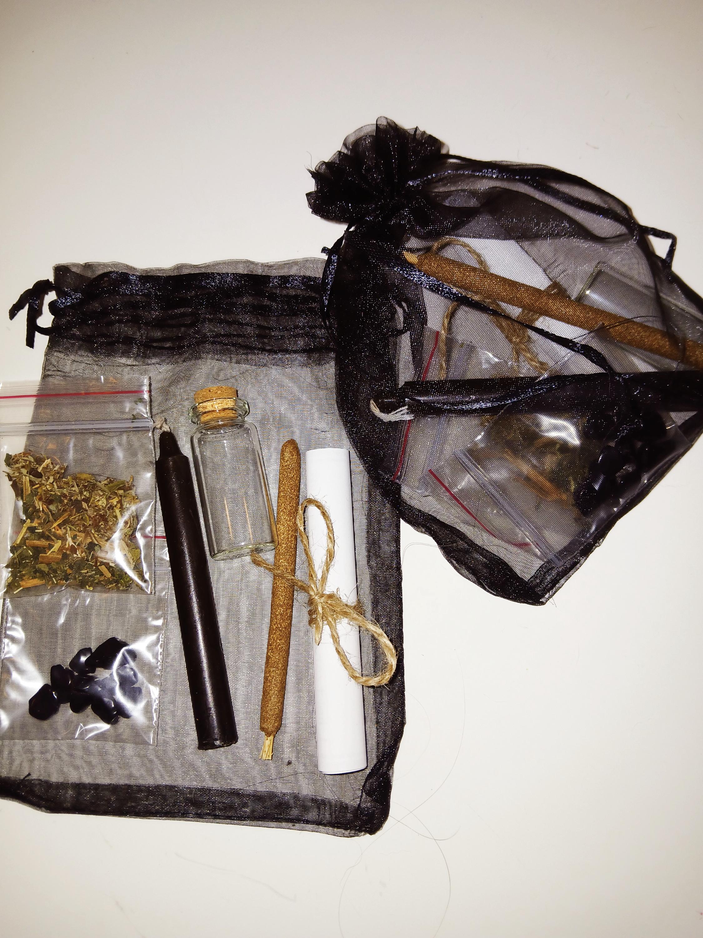 Beginner Witchcraft Spell Kit: Mini Spell Jar, Herbs & Candle